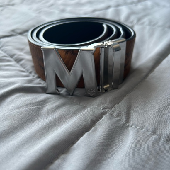 MCM Brown/Black Reversible Leather Belt with Silver Buckle